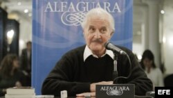 Carlos Fuentes en la Feria de Buenos Aires