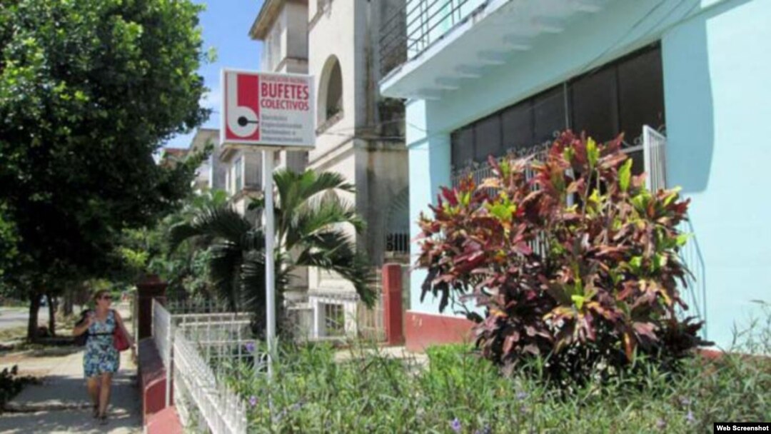 Un bufete colectivo. La Habana