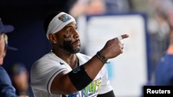 Yandy Díaz vuelve a liderar a los bateadores en la Liga Americana.