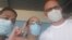 José Daniel Ferrer (der.) junto a Ana Lidia Torres y Carlos Oliva Rivery, usando nasobucos para evitar el contragio del coronavirus. (Foto: @jdanielferrer)