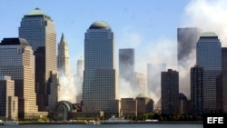 Vista del bajo Manhattan , despues del atentado a las Torres Gemelas.