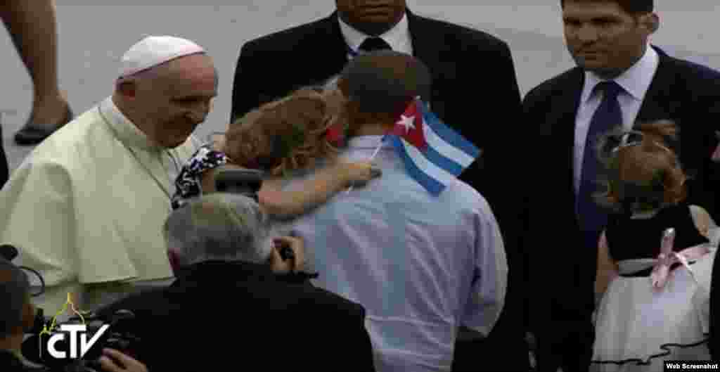 El Papa Francisco a su llegada a Cuba.