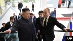  El presidente ruso, Vladimir Putin, se reúne con el líder norcoreano Kim Jong Un