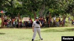 Los encuentros deportivos a distintos niveles con equipos cubanos forman parte del acercamiento "de pueblo a pueblo" promovido por la administración Obama. En la foto un jugador de Twin State Peregrines de Vermont durante una visita a Cuba. 