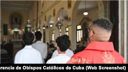 Iglesia en Cuba (Imagen de archivo)