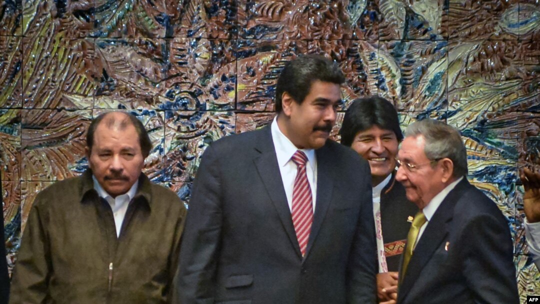 De izquierda a derecha: Daniel Ortega, Nicolás Maduro, Evo Morales y Raúl Castro. 