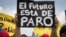 Estudiantes opositores al Gobierno y profesores universitarios protestan en Caracas (Venezuela). 