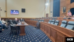 Michael Kozak, alto funcionario de la Oficina de Asuntos del Hemisferio Occidental durante audiencia en el Congreso de Estados Unidos. 