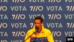 Henrique Capriles felicitó al presidente Hugo Chávez por su victoria en las urnas y agradeció a quienes votaron por él, más de seis millones de venezolanos.