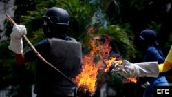 Violentos enfrentamientos entre manifestantes y la Guardia Nacional Bolivariana marcaron la elección a la Constituyente en Venezuela.