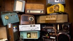 Radios, correos y Cuba