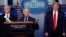 El vicepresidente Mike Pence y el director del Instituto de Alergias y Enfermedades Infecciosas, doctor Anthony Fauci, junto al presidente Trump,en la Casa Blanca