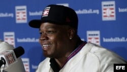  El exjugador de béisbol Frank Thomas comparece en rueda de prensa en el Waldorf Astoria en Nueva York (NY), EE.UU.