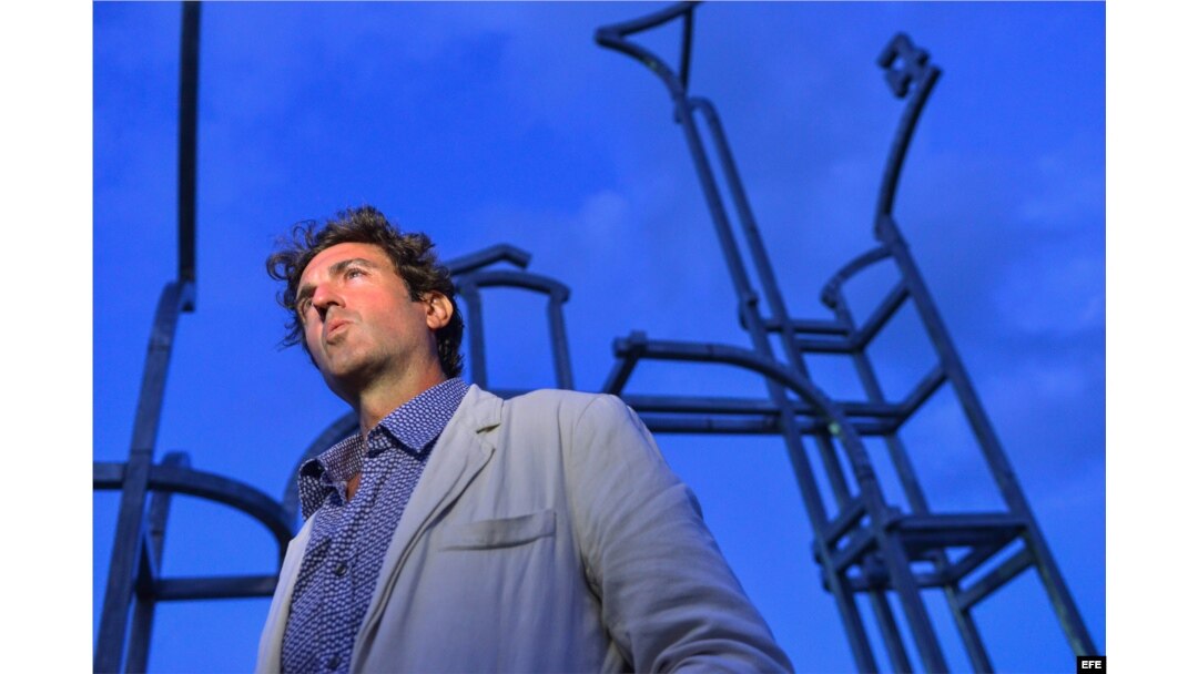 El artista español Juan Garaizabal.