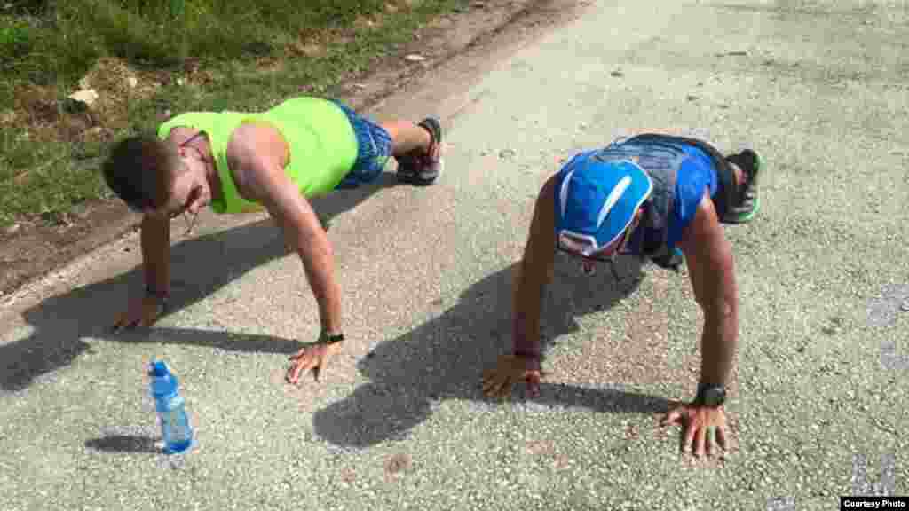 García durante ejercicio de calentamiento. Foto tomada del Facebook de Run Across Cuba.