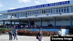 Escuela Latinoamericana de Medicina, en Cuba