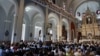 El papa Francisco oficia la misa en el Santuario de la Virgen de la Caridad del Cobre.