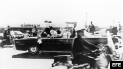 Escena del asesinato del Presidente John F. Kennedy en Dallas, TX