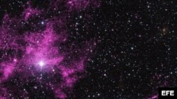 PULSAR FUGITIVO DEJA EXTRAORDINARIA TRAZA AL MOVERSE A VELOCIDAD SUPERSÓNICA