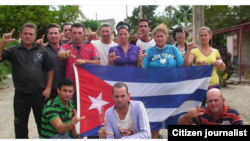 Reporta Cuba. Activistas en Buenaventura, Holguín. Foto: @luislazaroguanch.