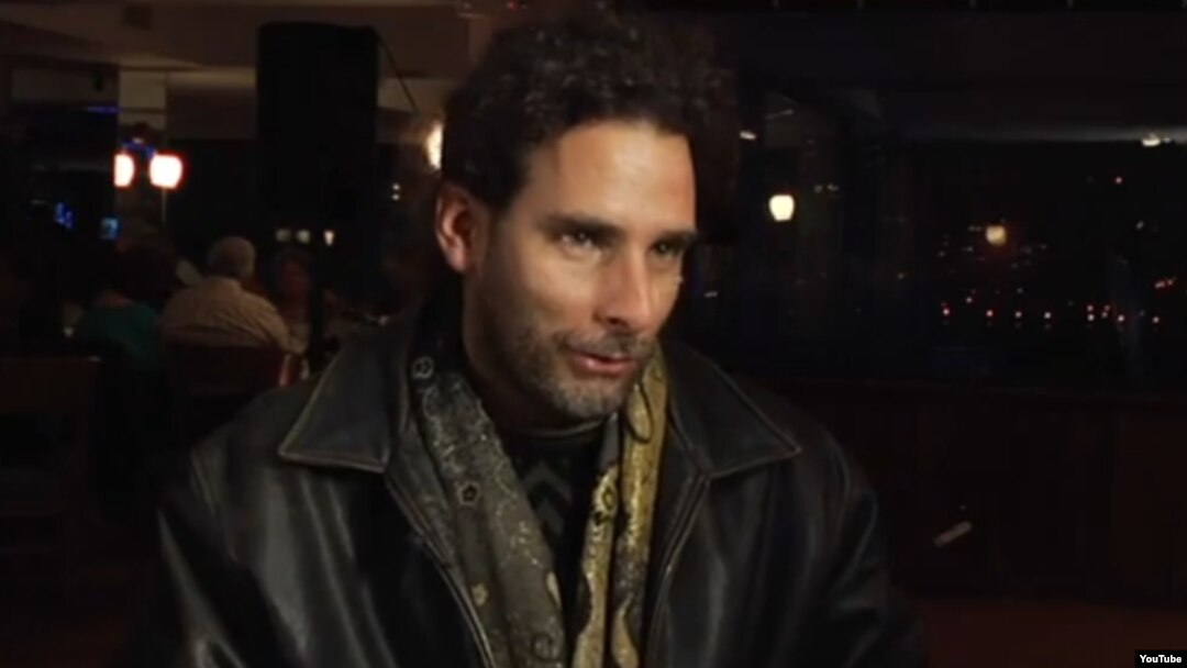 Orlando Luis Pardo concede entrevista a la prensa en New York