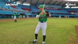 Un desertor de la selección de beisbol de Cuba en el pre olímpico