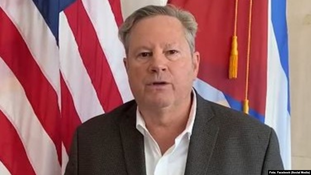 Manifestación global por los Derechos Humanos / Mike Hammer, jefe de Misión de Estados Unidos en La Habana