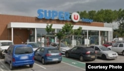 En este supermercado de Trebes, cerca de Carcasona, un presunto terrorista mantuvo como rehenes a clientes y trabajadores y dio muerte a dos.