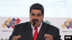 Nicolás Maduro pronuncia discurso durante ceremonia donde recibió la credencial como mandatario electo de Venezuela.
