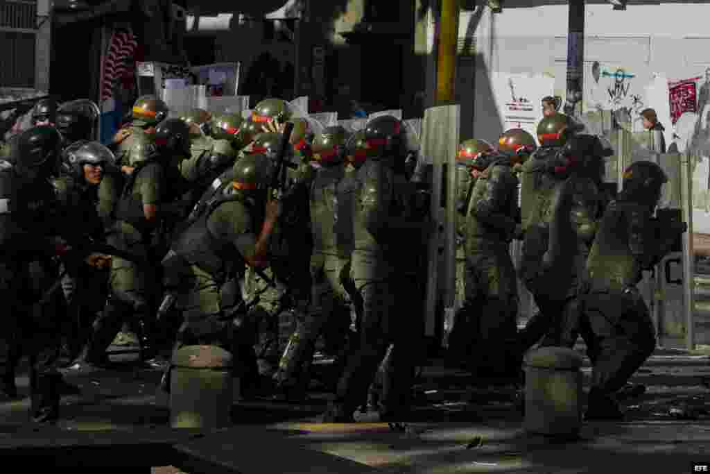 Opositores venezolanos llaman a asumir las protestas en la calle como un deber.