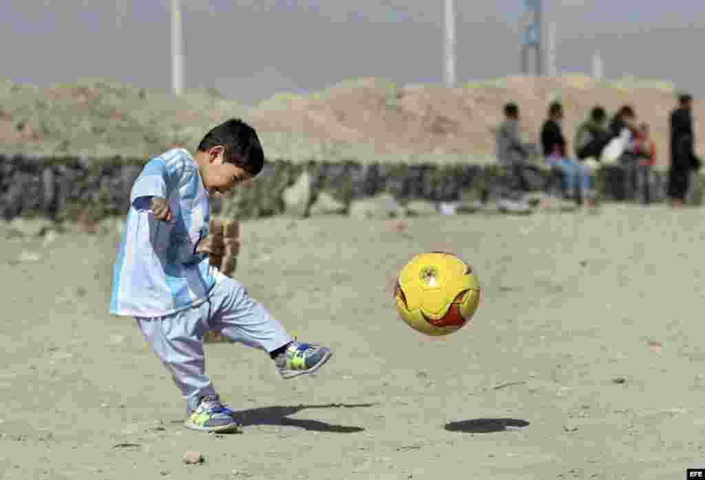 El pequeño "Messi afgano", Murtaza Ahmadi.