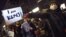 Manifestación en apoyo a los rehenes japoneses. 