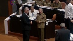 Miguel Díaz-Canel y Raúl Castro, durante la sesión del Parlamento en octubre del 2019.