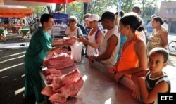 En la capital, la carne de cerdo para la cena de fin de año ha subido a 30 pesos la libra