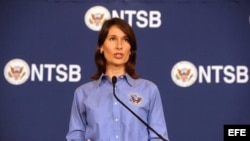 Deborah Hersman, de la Agencia de Seguridad del Transporte de Estados Unidos (NTSB).