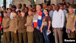 La plana mayor del régimen cubano reunida en un acto el 27 de enero de 2024. La Habana busca extender la criminalización y la persecución más allá de las fronteras de Cuba con la denominada "Lista Nacional de terroristas".