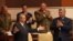 Raúl Castro (i), en la Asamblea Nacional del Poder Popular en La Habana, Cuba. 