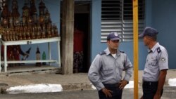 Policía impide reunión de comunicadores en La Habana