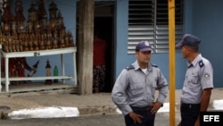 Policía impide reunión de comunicadores en La Habana