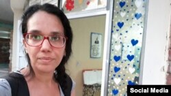 Luz Escobar, periodista independiente, reportera del diario digital 14ymedio, y víctima de la restricción a la libertad de movimiento.