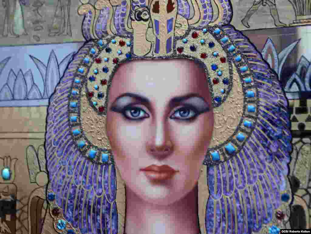El arte de la artista plástica colombiana Beatriz Ramirez.&nbsp;Cleopatra 12x16&#39; oro 18 kilates adornada con piedras semipreciosas, turquesa lapislázuli y cornalina. Foto: Roberto Koltún, OCB Staff.
