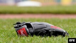 Foto de un guante de béisbol. 