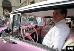 El gobernador de Nueva York, Andrew Cuomo en La Habana