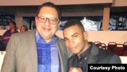 El boxeador cubano, Hairon Socarrás y Edemio Navas