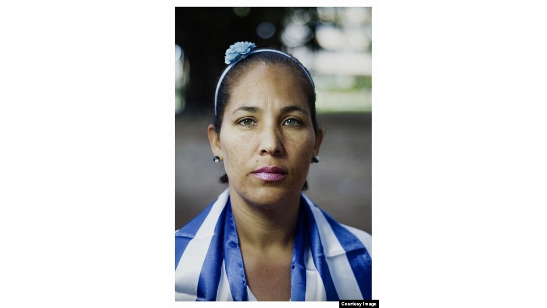 La Dama de Blanco Lismery Quintana. (Foto: Claudio Fuentes)