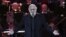 Foto de archivo. El tenor español Plácido Domingo interpreta un tema durante el festival al aire libre Loreley en St. Goarshausen, Alemania, el domingo 30 de junio de 2013.