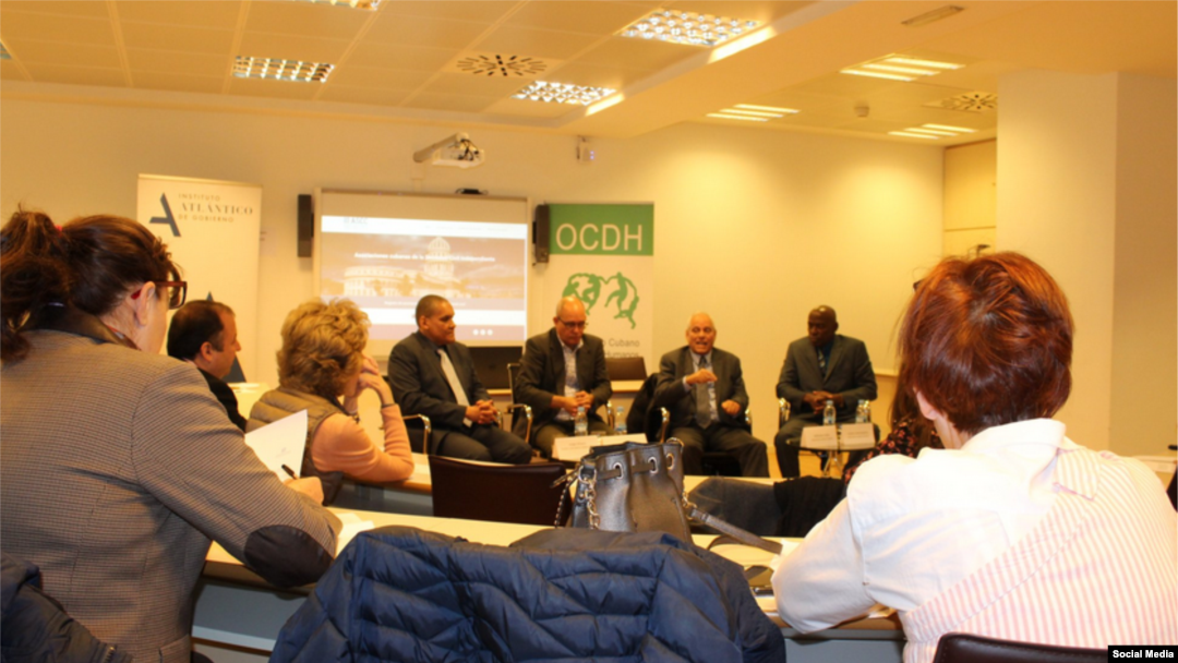 Presentación en Madrid del Registro de Asociaciones de Cuba. www.asociacionescuba.org. Foto Tomada del Twitter del Observatorio Cubanos de DDHH 