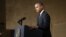 El presidente de Estados Unidos, Barack Obama, pronuncia un discurso durante la apertura del Museo de la Memoria, en el museo Memorial del 11S de la Zona Cero, en Nueva York, EEUU.