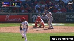 Yoenis Céspedes bateó de 5-3.