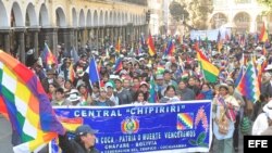 Los indígenas y los médicos se unieron para protestar contra Evo Morales.